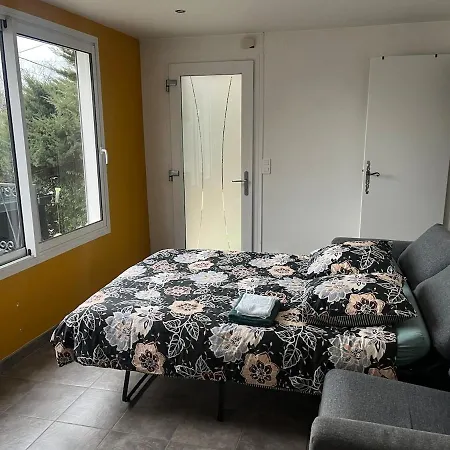 Holiday home Maison Bord De - Terrasse Et Petanque *
