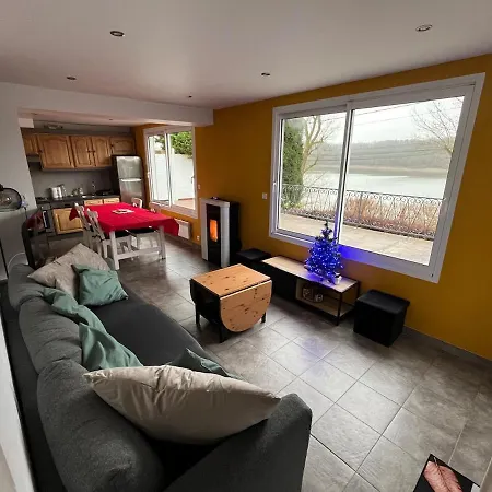Maison Bord De - Terrasse Et Petanque Holiday home *